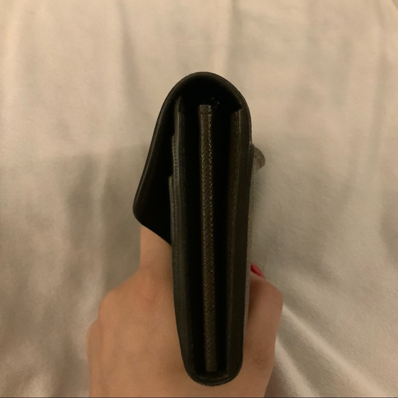 AUTHENTIC Louis Vuitton Sarah Wallet - Picture 10 of 12
